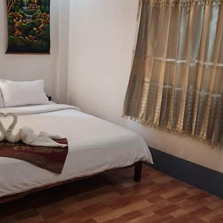 Thip Phavanh Guesthouse Muang Pakbèng Exteriér fotografie