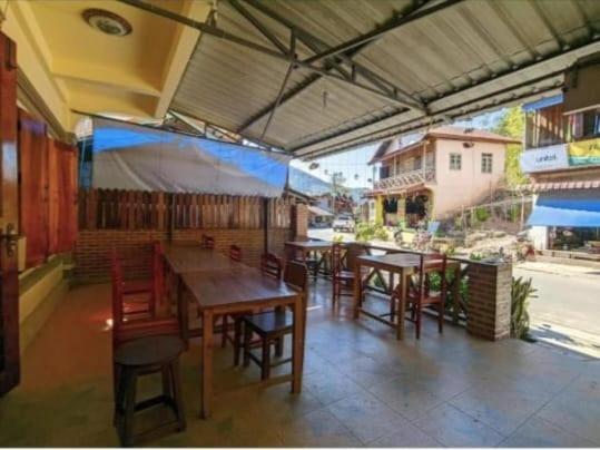Thip Phavanh Guesthouse Muang Pakbèng Exteriér fotografie
